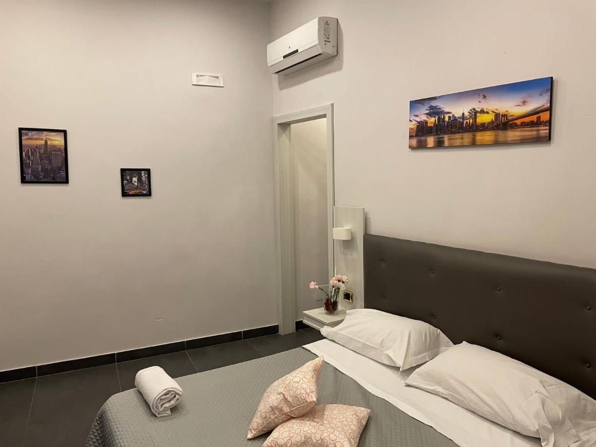 Hotel Poerio Napoli Exterior foto